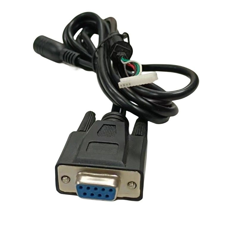 Indossare un'imbracatrice a doppio filo con un connettore per stampante a 4 pin e un connettore per alimentazione AC